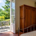 stanze-con-vista-in-villa-nelle-langhe