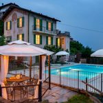 villa-con-piscina-nelle-langhe-e-barolo villa-con-piscina-nelle-langhe-e-barolo